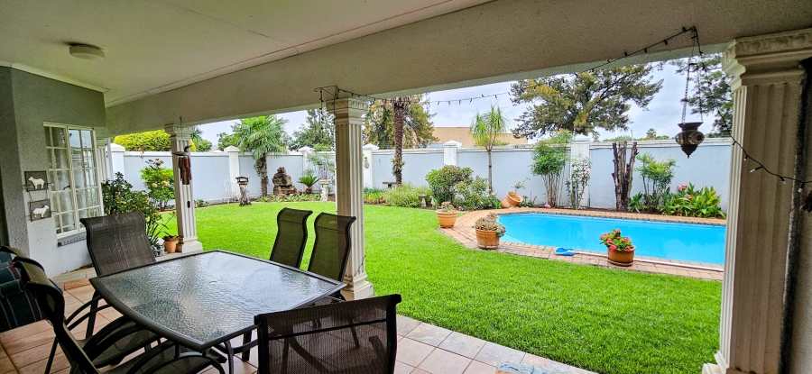 3 Bedroom Property for Sale in Three Rivers Proper Gauteng