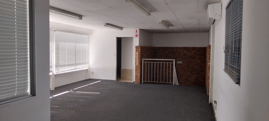 To Let Commercial Property for Rent in Benrose Gauteng