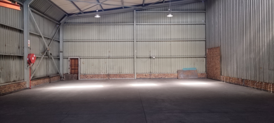 To Let Commercial Property for Rent in Benrose Gauteng