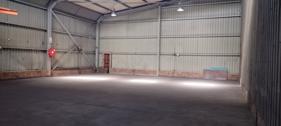 To Let Commercial Property for Rent in Benrose Gauteng