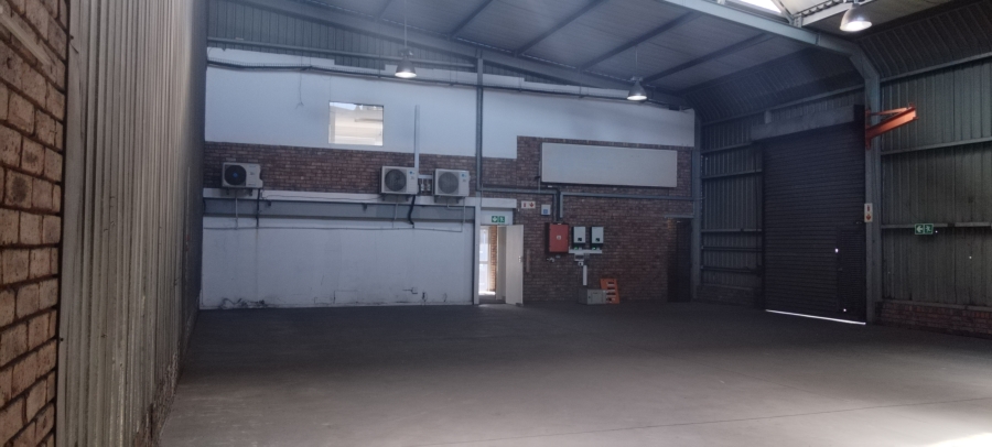 To Let Commercial Property for Rent in Benrose Gauteng