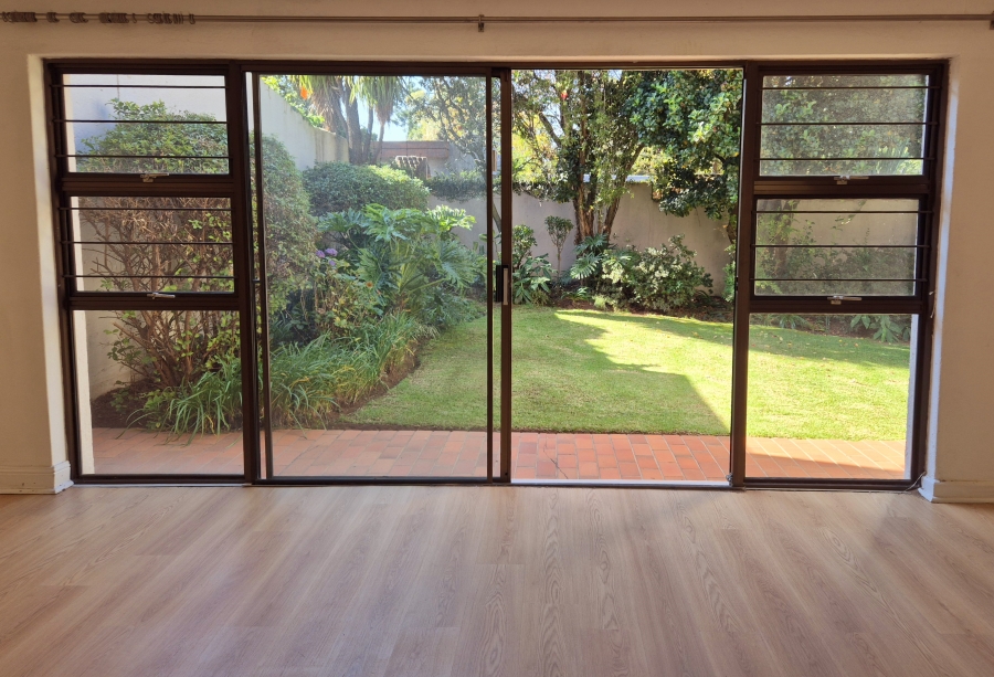 4 Bedroom Property for Sale in Victory Park Gauteng