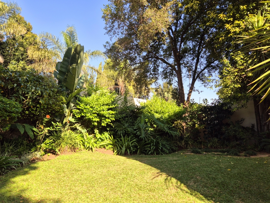 4 Bedroom Property for Sale in Victory Park Gauteng