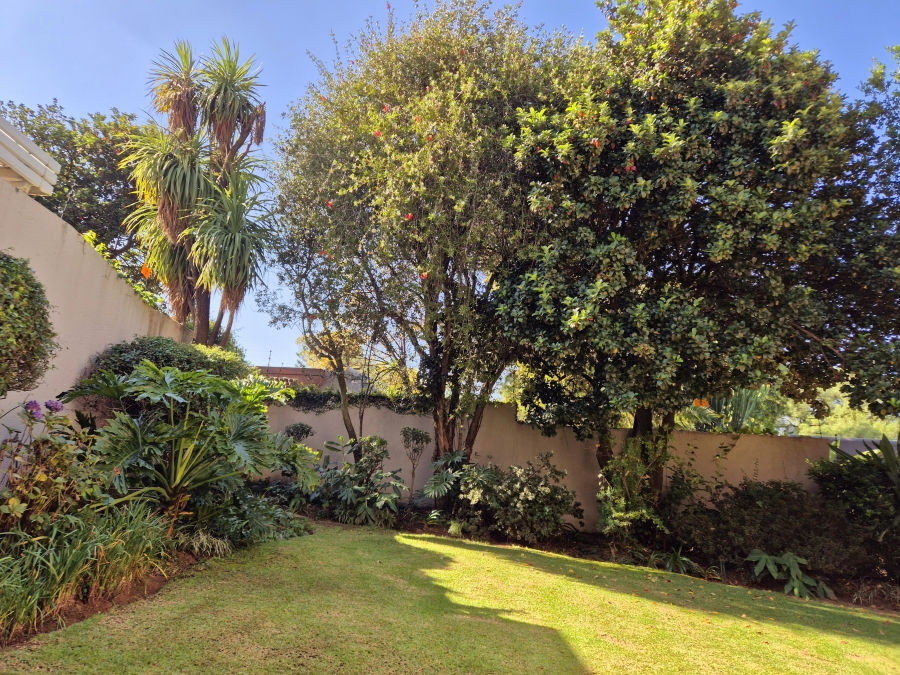 4 Bedroom Property for Sale in Victory Park Gauteng