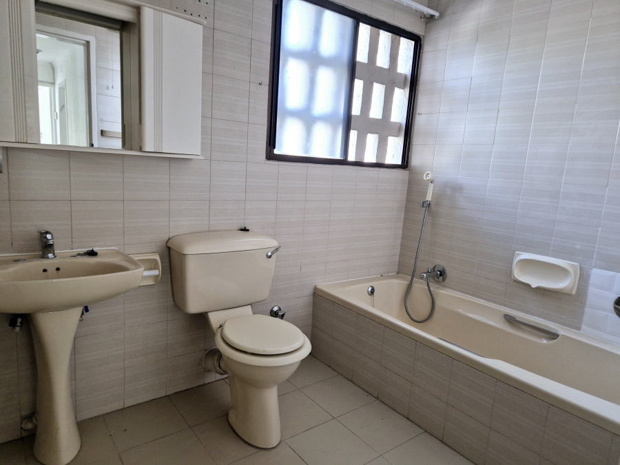 4 Bedroom Property for Sale in Victory Park Gauteng