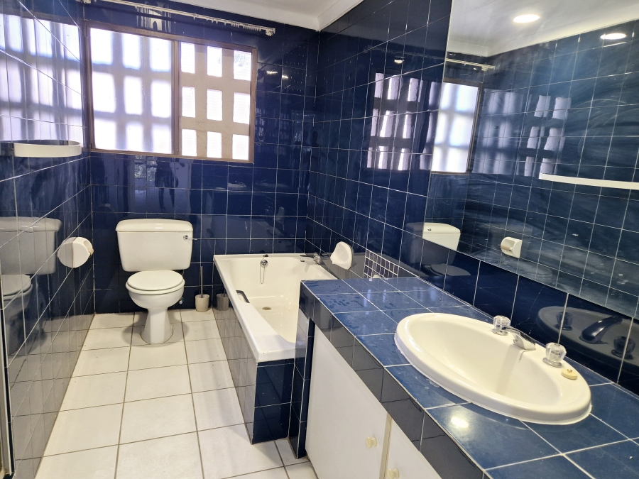 4 Bedroom Property for Sale in Victory Park Gauteng