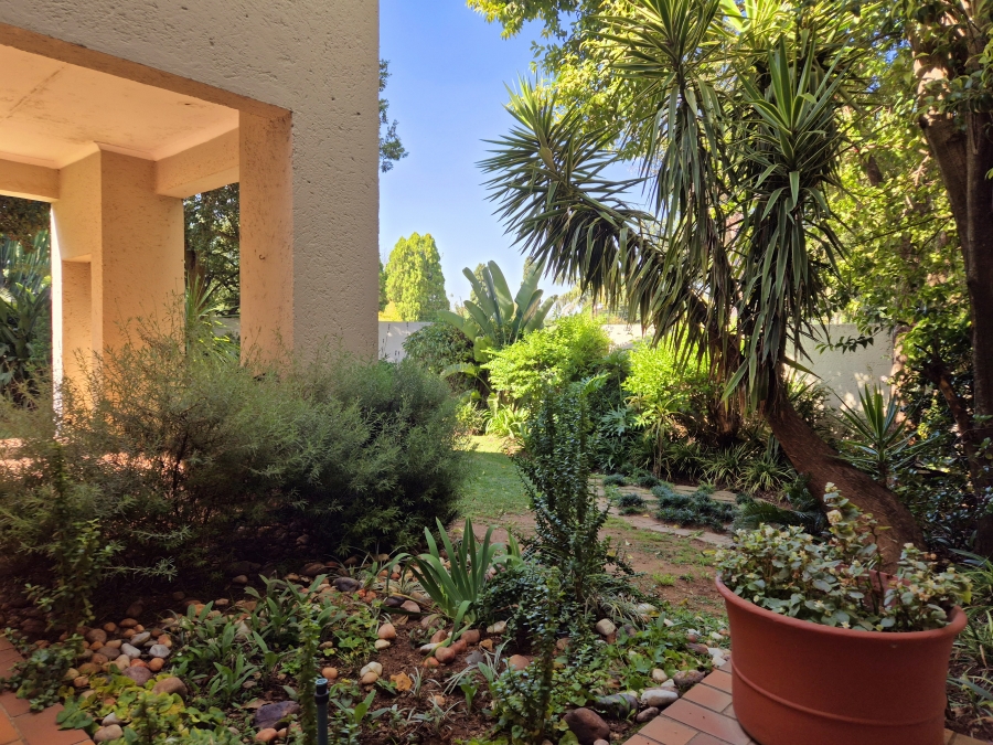 4 Bedroom Property for Sale in Victory Park Gauteng