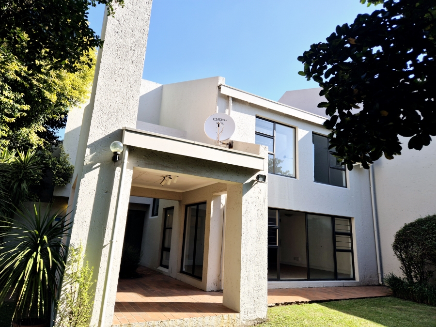 4 Bedroom Property for Sale in Victory Park Gauteng