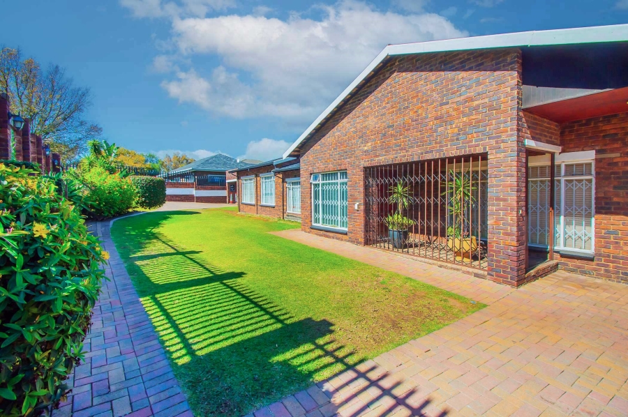 4 Bedroom Property for Sale in Noordheuwel Gauteng