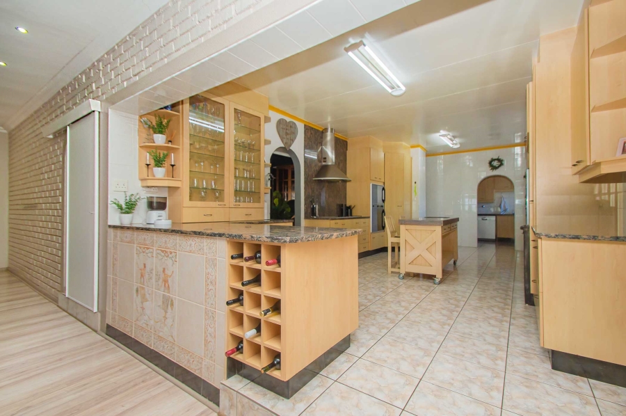4 Bedroom Property for Sale in Noordheuwel Gauteng