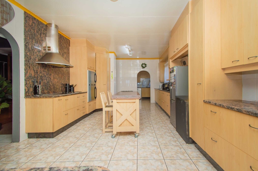 4 Bedroom Property for Sale in Noordheuwel Gauteng