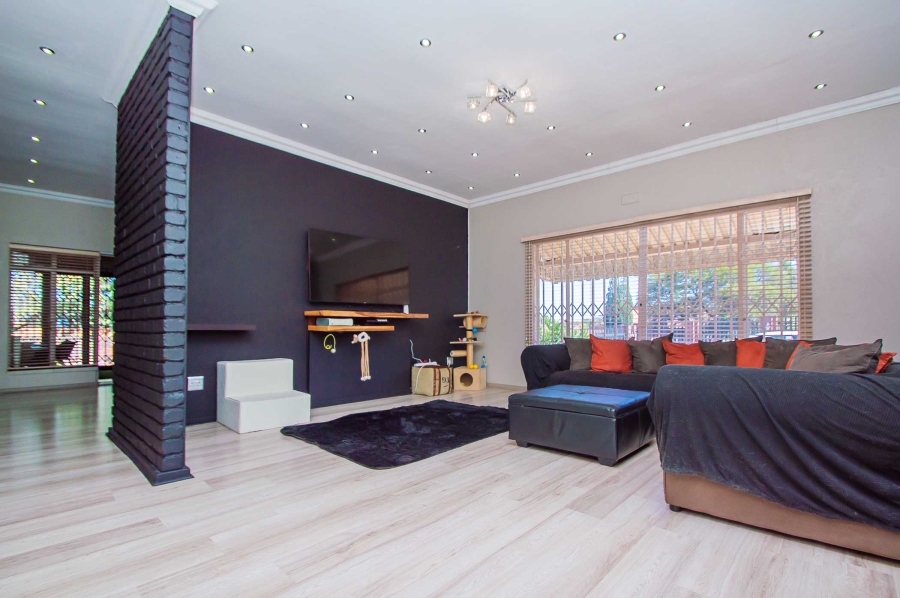 4 Bedroom Property for Sale in Noordheuwel Gauteng