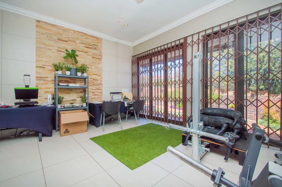 4 Bedroom Property for Sale in Noordheuwel Gauteng