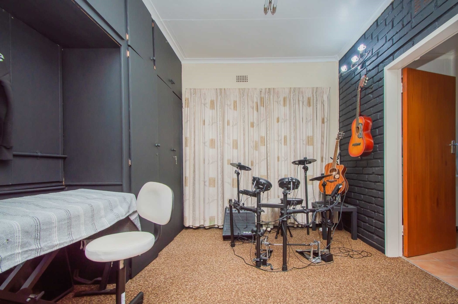 4 Bedroom Property for Sale in Noordheuwel Gauteng