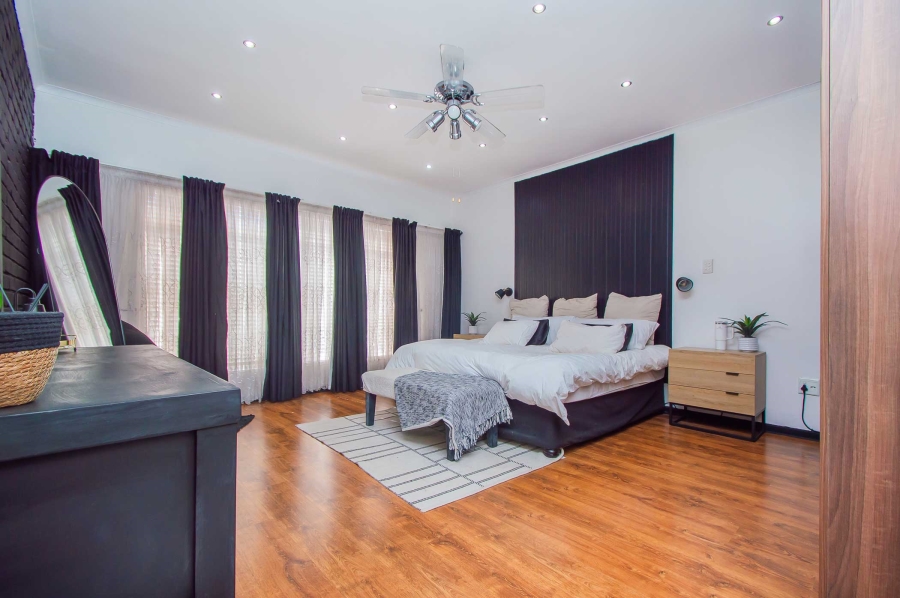 4 Bedroom Property for Sale in Noordheuwel Gauteng