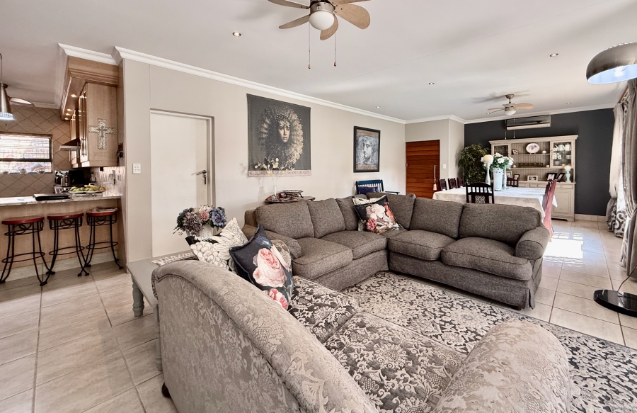 3 Bedroom Property for Sale in Equestria Gauteng