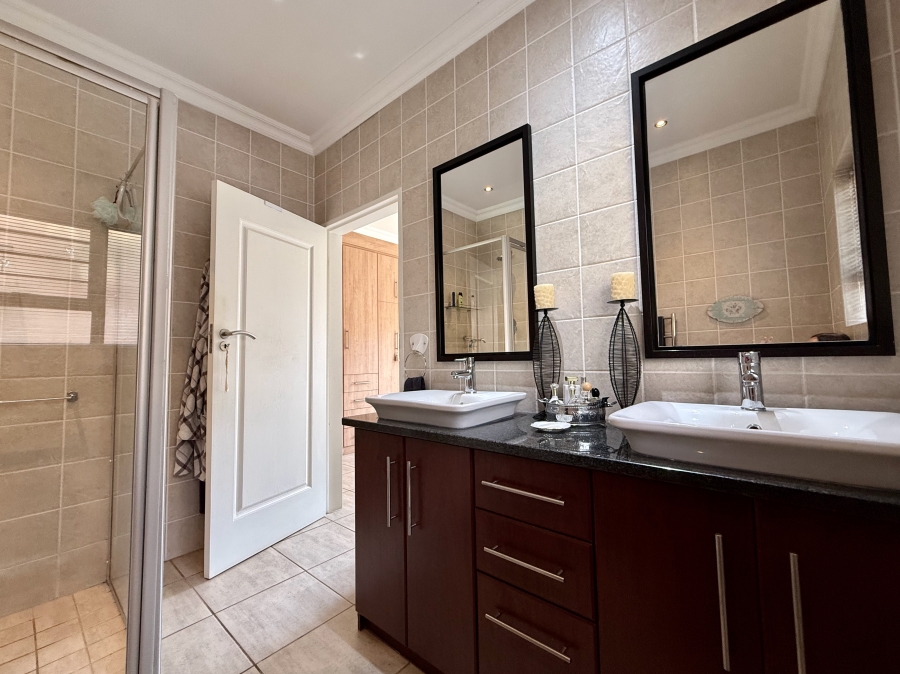 3 Bedroom Property for Sale in Equestria Gauteng