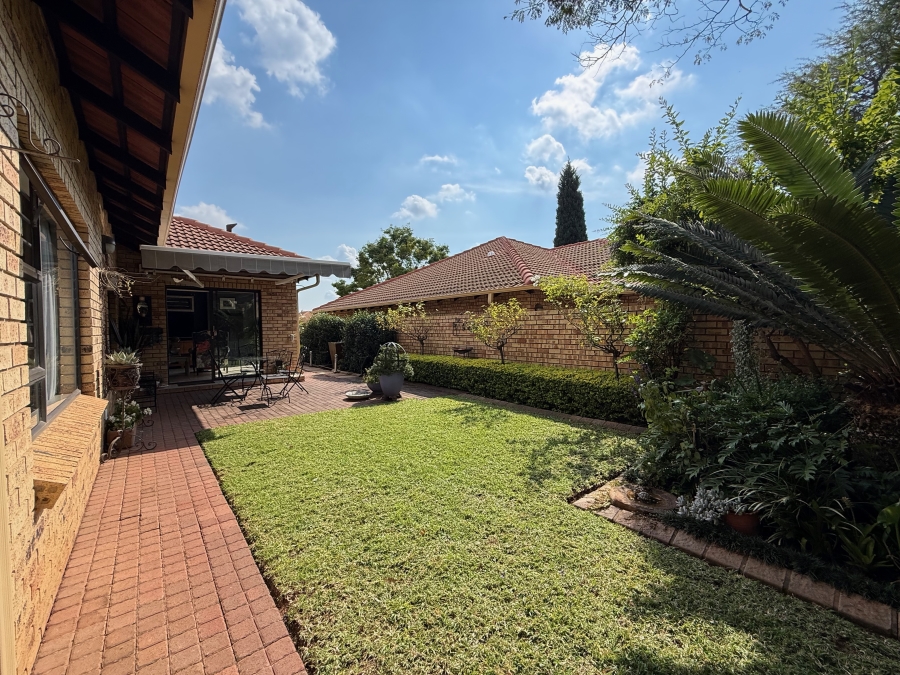 3 Bedroom Property for Sale in Equestria Gauteng