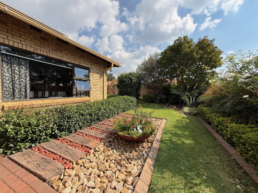 3 Bedroom Property for Sale in Equestria Gauteng