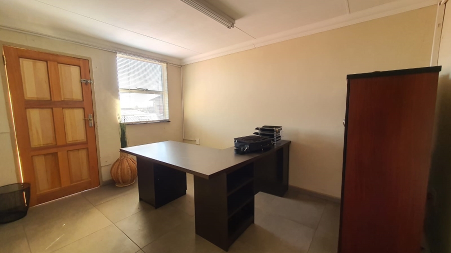 Commercial Property for Sale in Geduld Ext 1 Gauteng