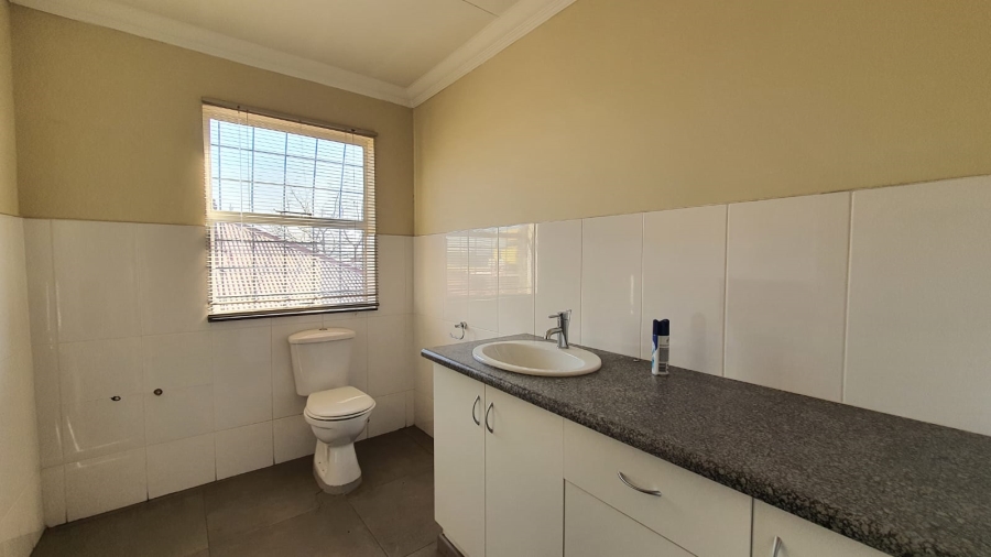 Commercial Property for Sale in Geduld Ext 1 Gauteng