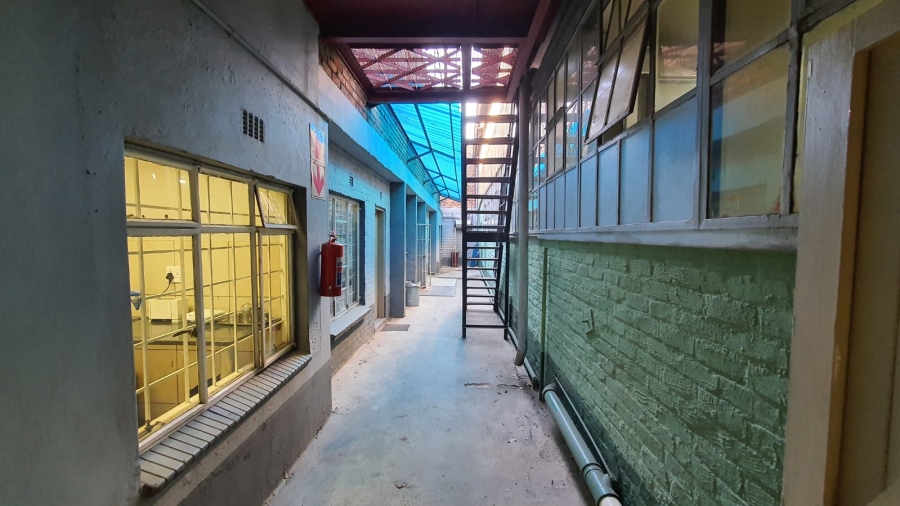 Commercial Property for Sale in Geduld Ext 1 Gauteng