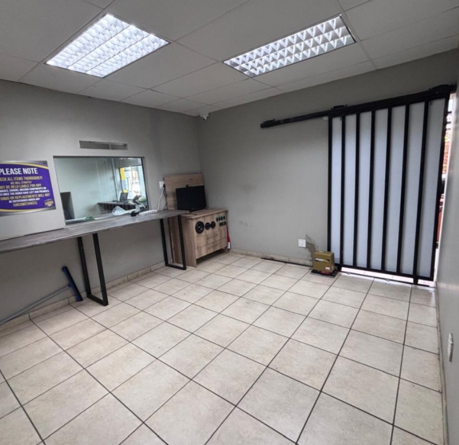 Commercial Property for Sale in Geduld Ext 1 Gauteng