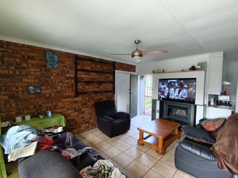 3 Bedroom Property for Sale in Crystal Park Gauteng