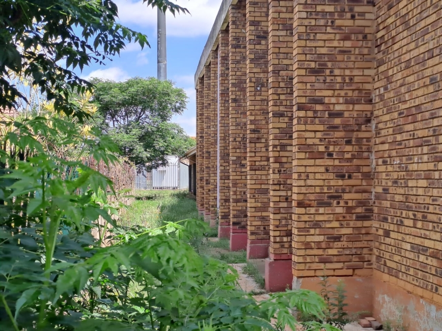 0 Bedroom Property for Sale in Bakerton Gauteng