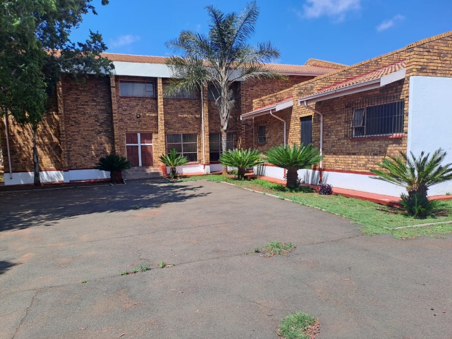 0 Bedroom Property for Sale in Bakerton Gauteng