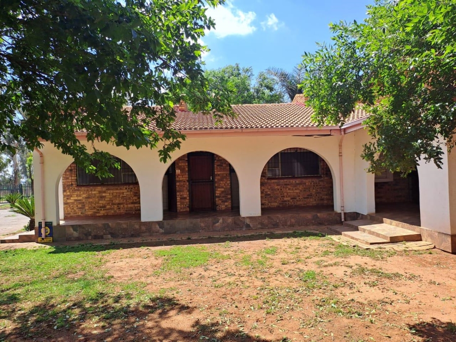 0 Bedroom Property for Sale in Bakerton Gauteng