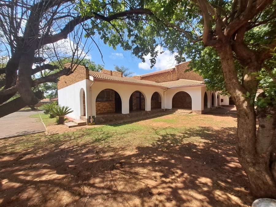 0 Bedroom Property for Sale in Bakerton Gauteng