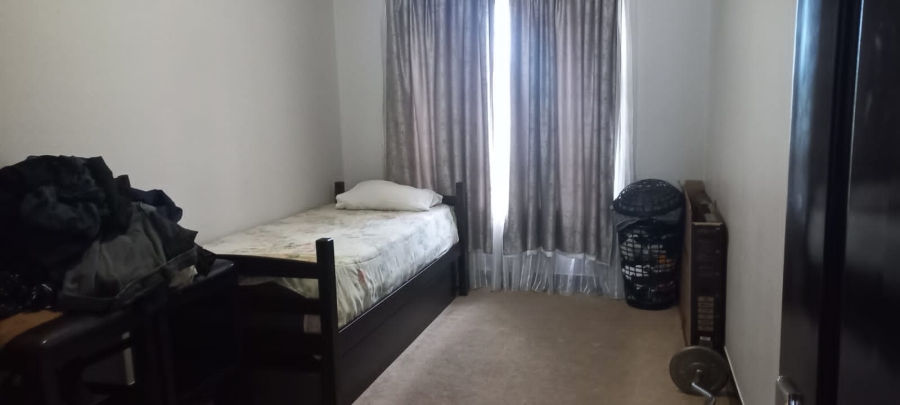 To Let 3 Bedroom Property for Rent in Maroeladal Gauteng