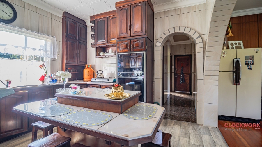 5 Bedroom Property for Sale in Dalview Gauteng