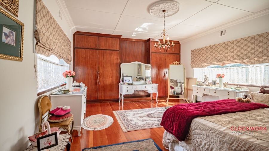 5 Bedroom Property for Sale in Dalview Gauteng