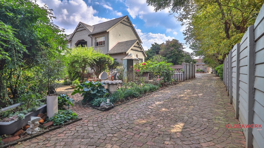 5 Bedroom Property for Sale in Dalview Gauteng