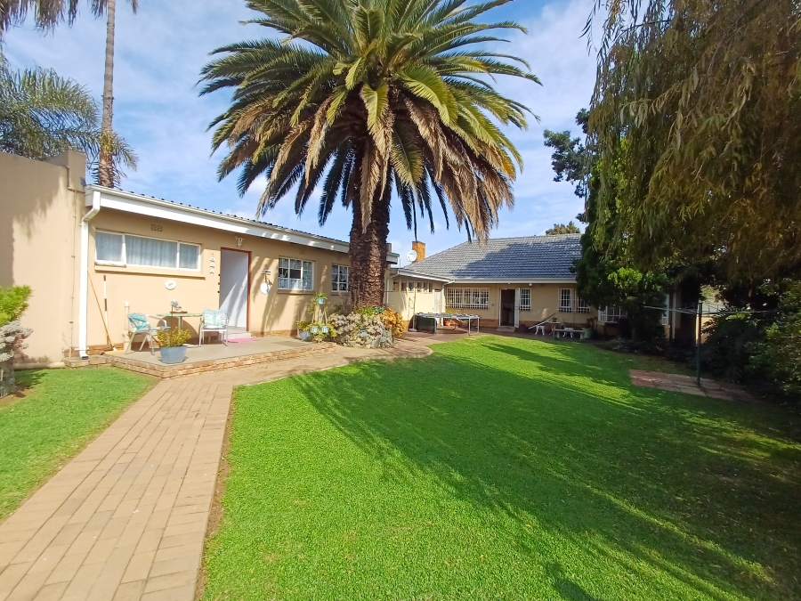 5 Bedroom Property for Sale in Eastleigh Gauteng