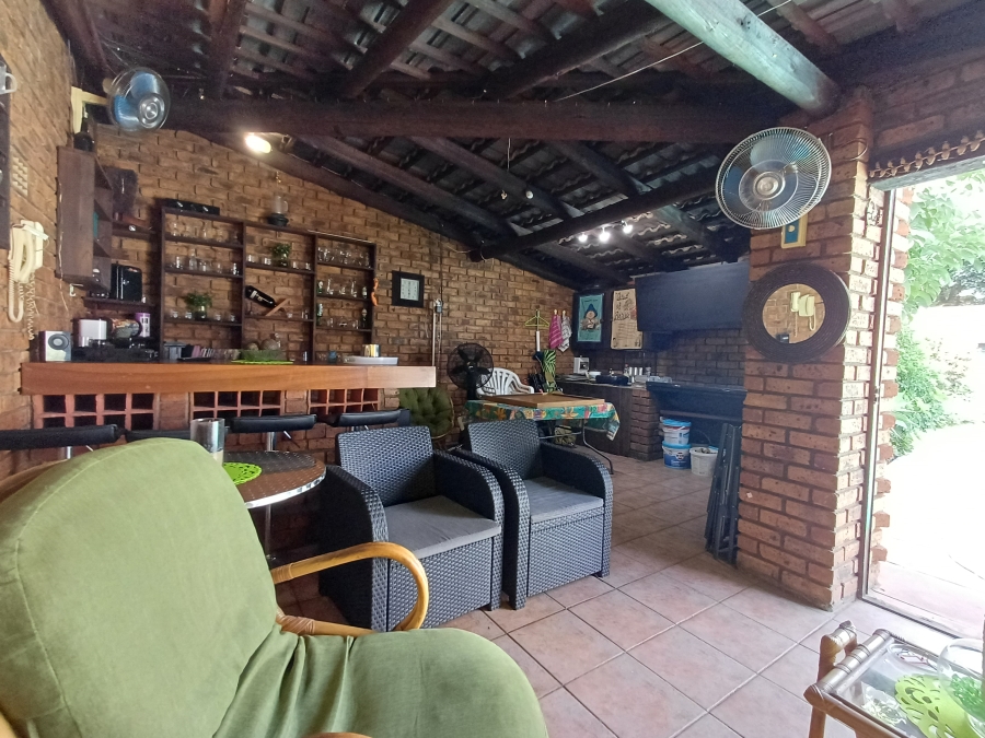 5 Bedroom Property for Sale in Eastleigh Gauteng