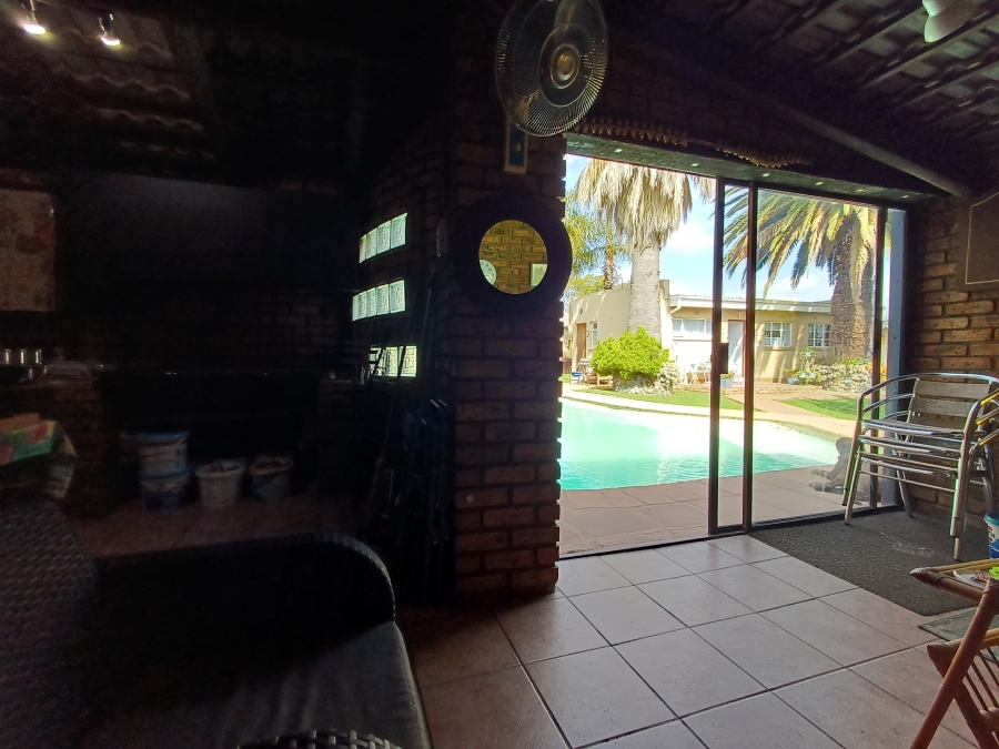 5 Bedroom Property for Sale in Eastleigh Gauteng