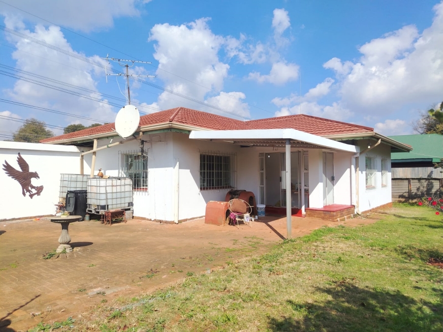 3 Bedroom Property for Sale in Wychwood Gauteng