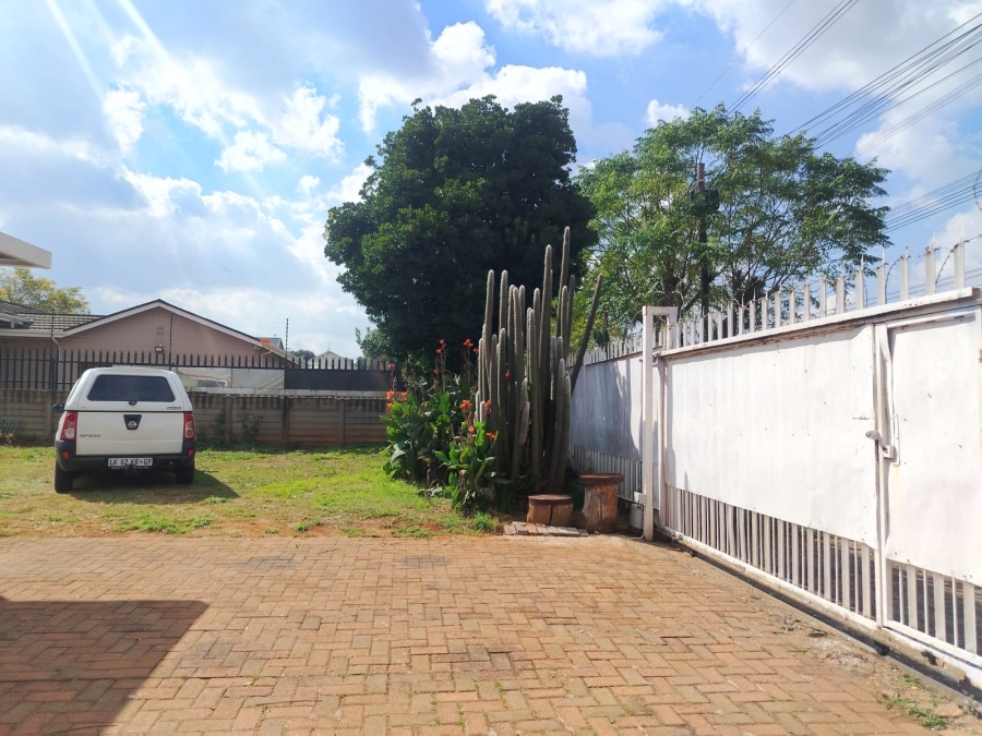 3 Bedroom Property for Sale in Wychwood Gauteng