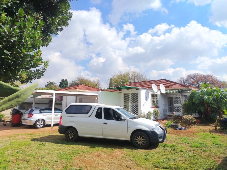 3 Bedroom Property for Sale in Wychwood Gauteng