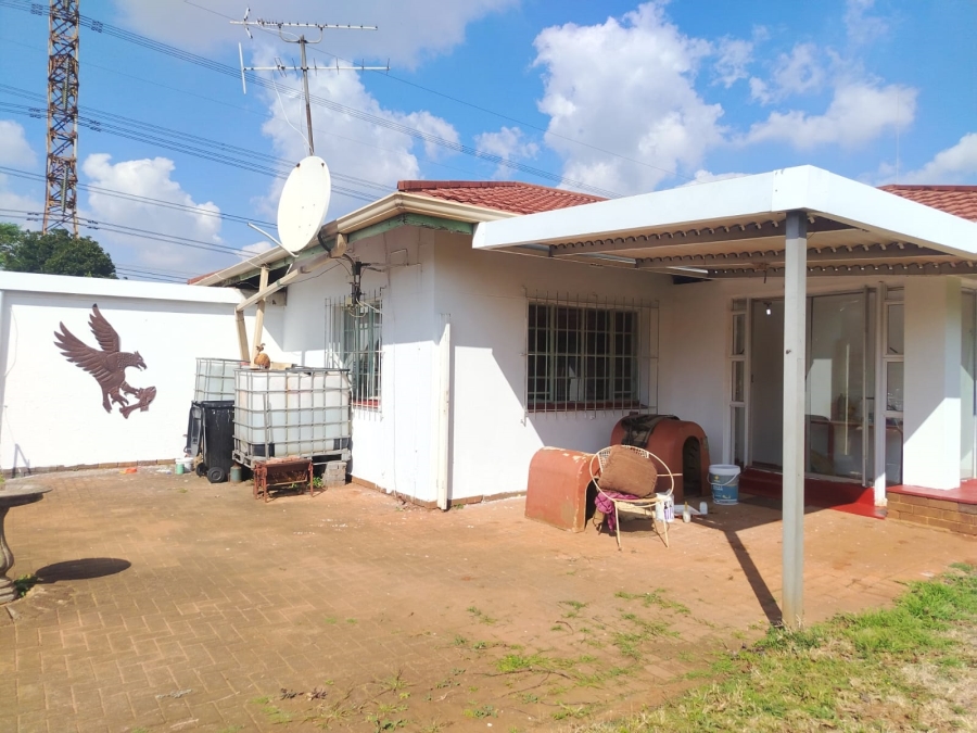 3 Bedroom Property for Sale in Wychwood Gauteng