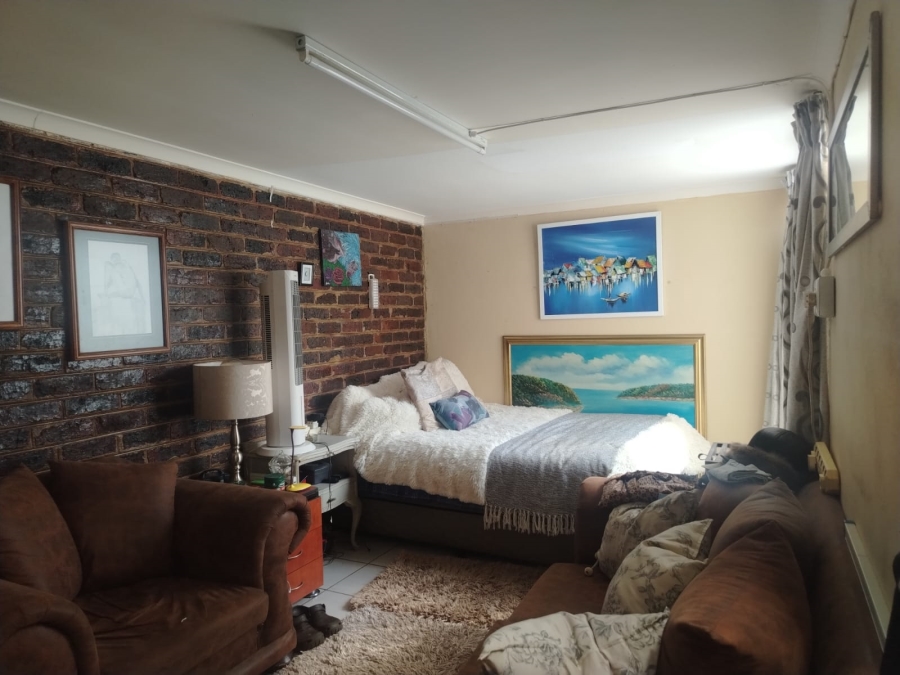 3 Bedroom Property for Sale in Wychwood Gauteng