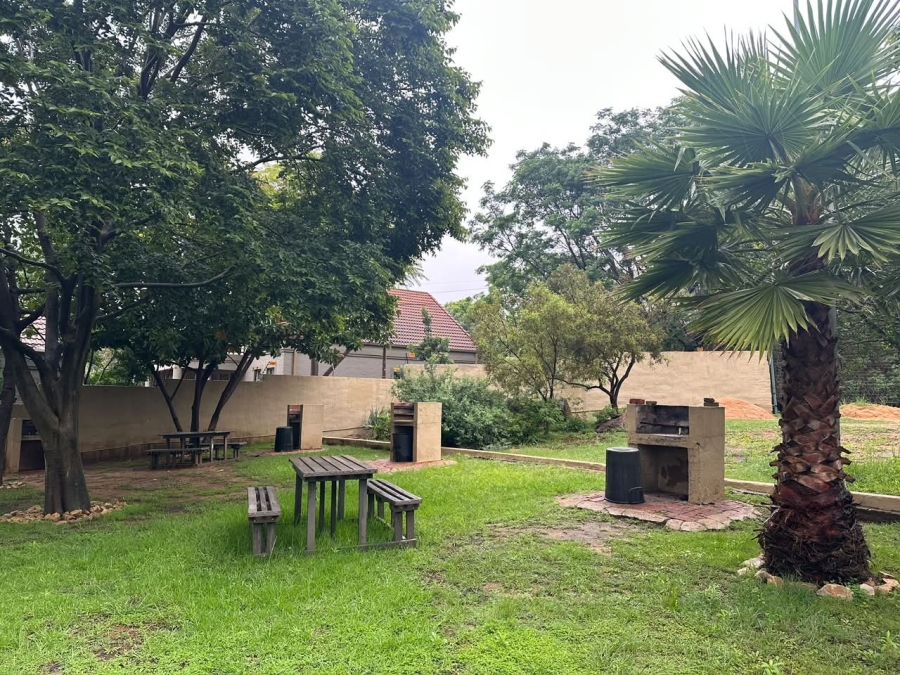 1 Bedroom Property for Sale in Wapadrand Gauteng