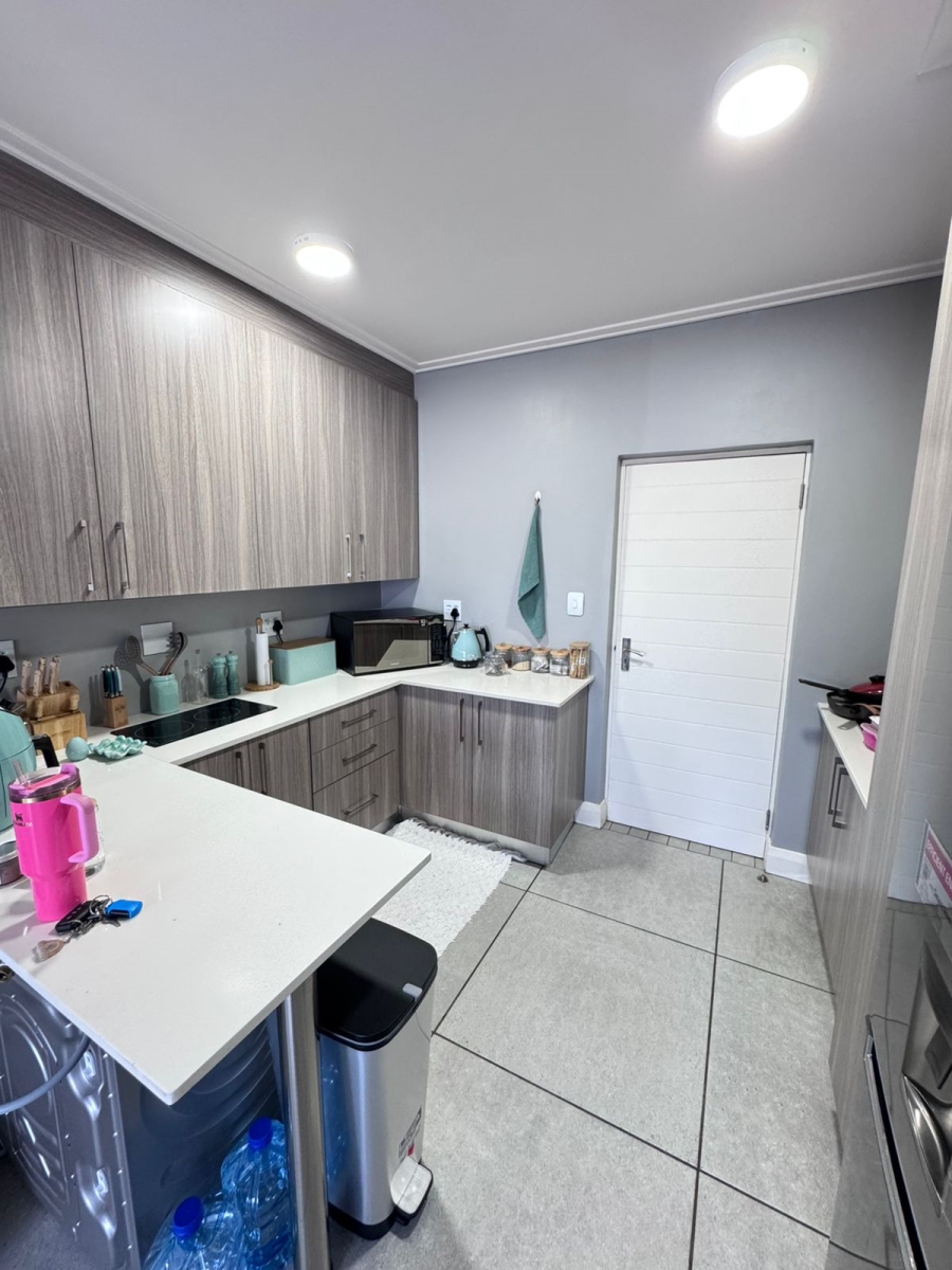 1 Bedroom Property for Sale in Montana Gauteng