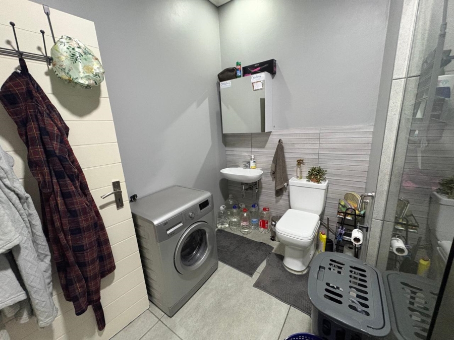 1 Bedroom Property for Sale in Montana Gauteng
