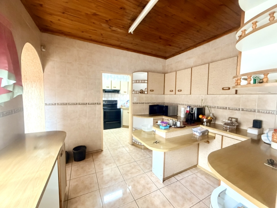 5 Bedroom Property for Sale in Rynsoord Gauteng
