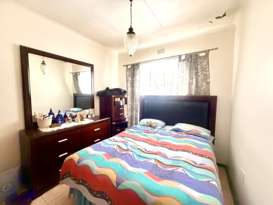 5 Bedroom Property for Sale in Rynsoord Gauteng