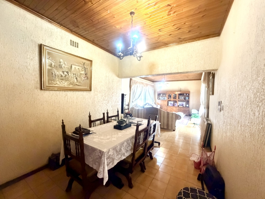 5 Bedroom Property for Sale in Rynsoord Gauteng